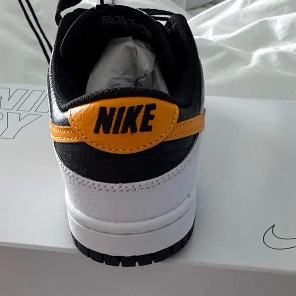 Nike Dunk Low Sneakers NEW - Picture 5 of 8